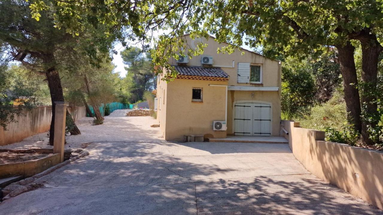 Villa Au Pied De La Sainte Victoire Puyloubier Eksteriør billede
